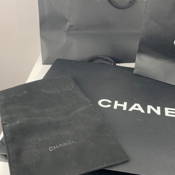 3 CHANEL Black Gift Bag Collection - Picture 4 of 4